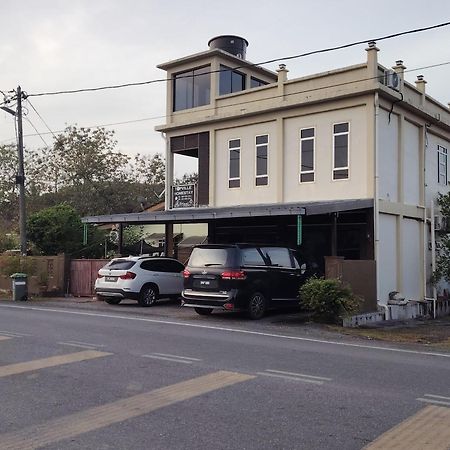 Topville Homestay Kangar Exterior foto
